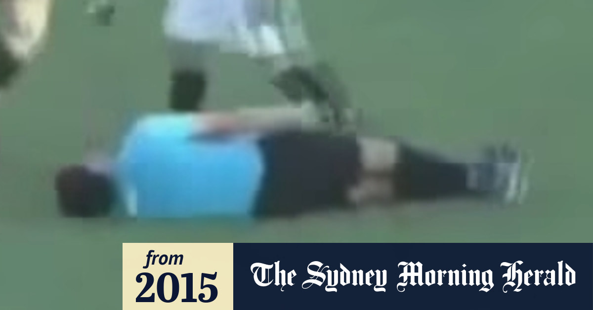 Player knocks out referee after receiving yellow card